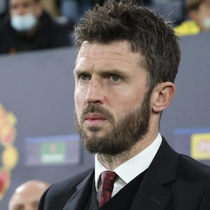 电讯报：贝拉达和威尔科克斯来曼联的第一天就应该敲定恩里克